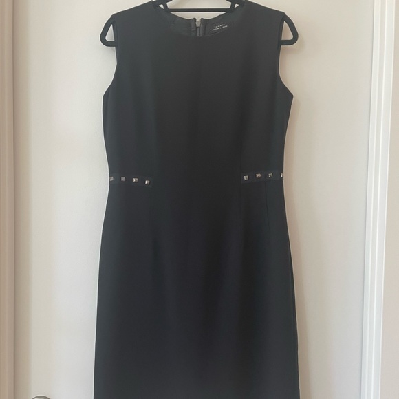 Tahari Shift Dress in Black Size 10 - Picture 1 of 8